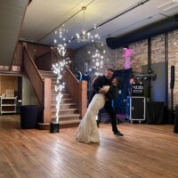 wedding couple dancing